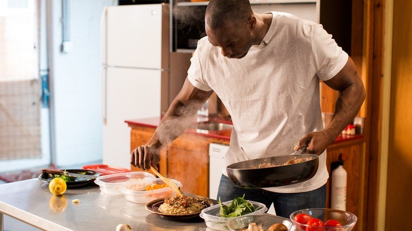 O QUE DEVO COMER ANTES DOS TREINOS DE&nbsp;MUSCULAÇÃO?